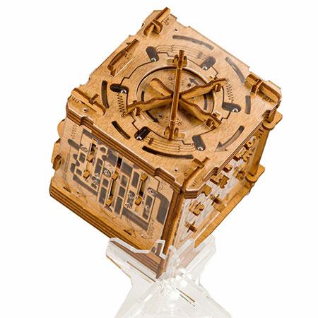 Cluebox - Escape Room in einer Box. Cambridge Labyrinth