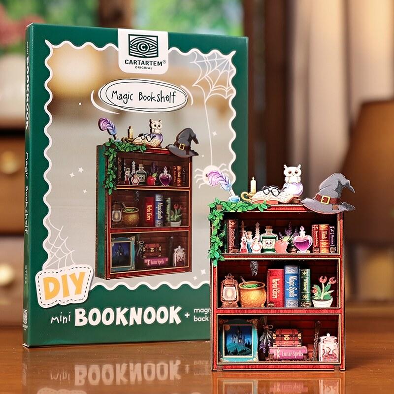Magic Bookshelf - DIY Mini Book Nook